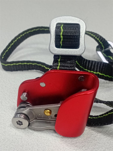  Зажим ножной Guru Glide right в Севастополе  