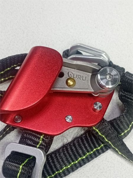  Зажим ножной Guru Glide right в Севастополе  